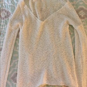 White lose knit sweater